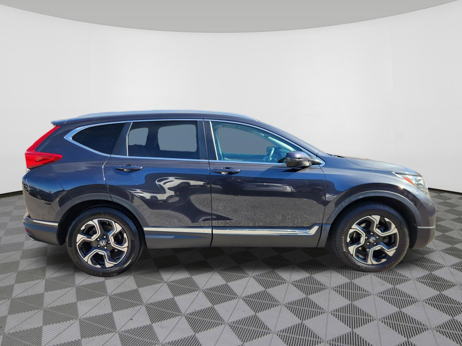 Used 2019 Honda CR-V Touring image 6