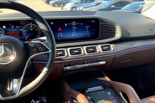Used 2026 Mercedes-Benz GLS 450 4MATIC image 5