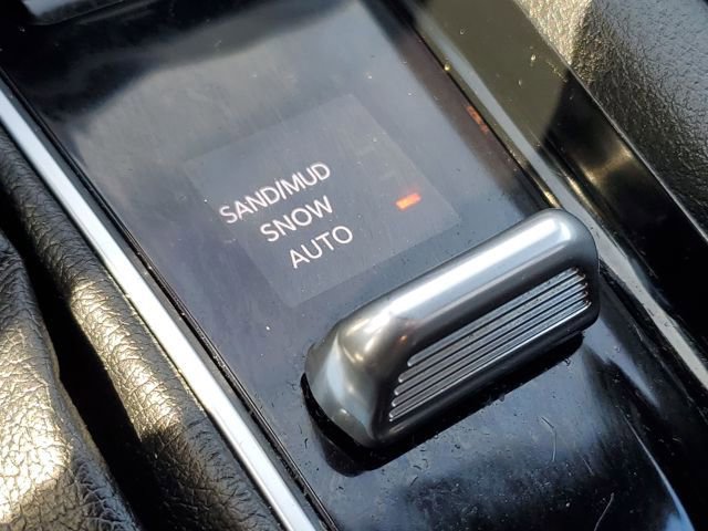 Used 2024 Jeep Compass Limited image 26