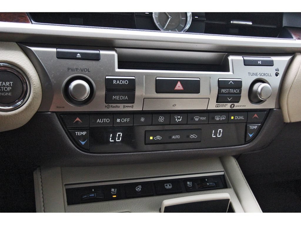 Used 2017 Lexus ES 350 w/ Luxury Package FWD image 23