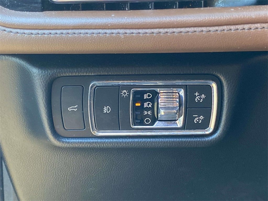 Used 2022 Lincoln Aviator Reserve w/ Equipment Group 201A image 17