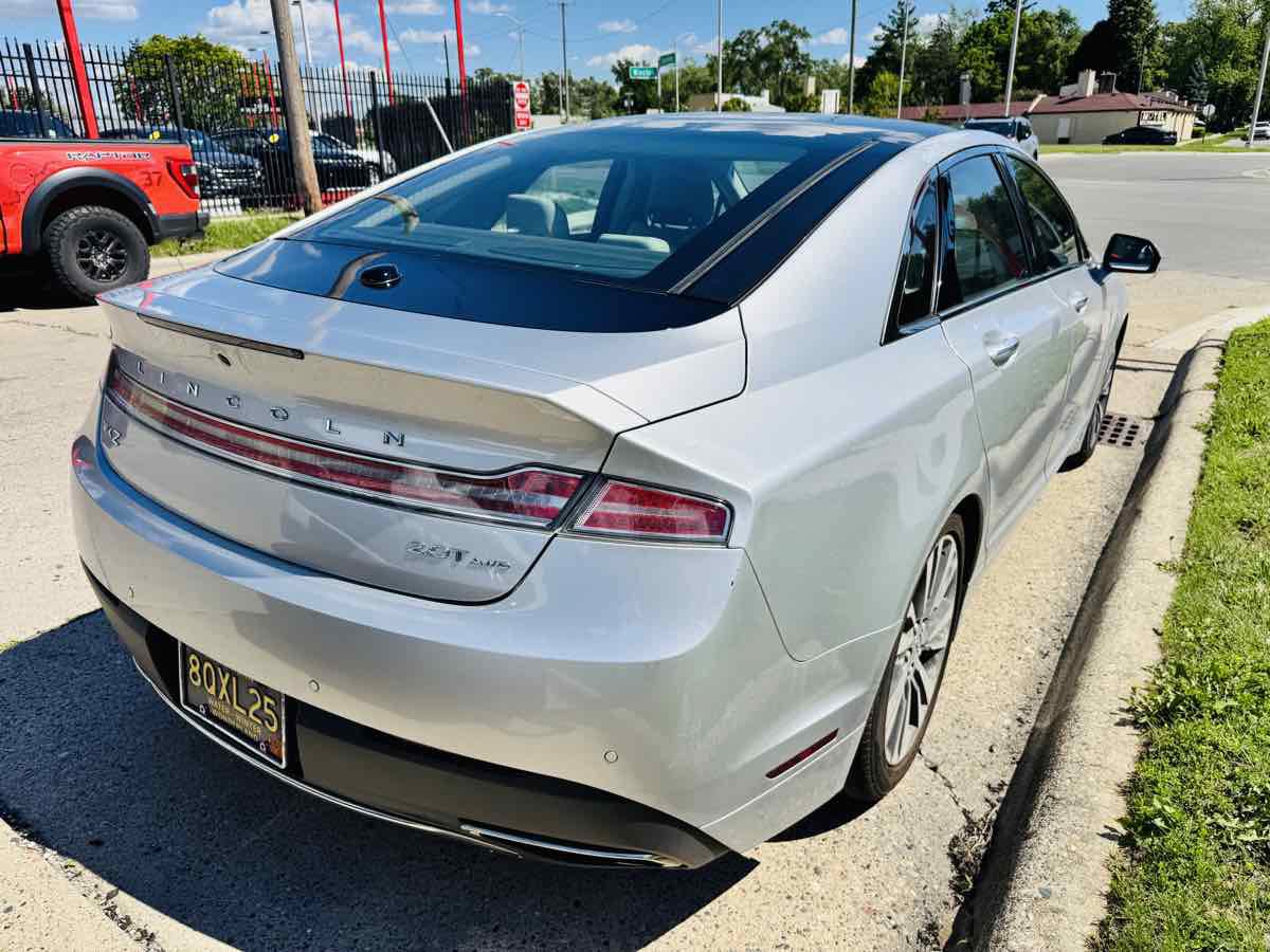 Used 2017 Lincoln MKZ Reserve w/ Climate Package AWD/4WD image 5