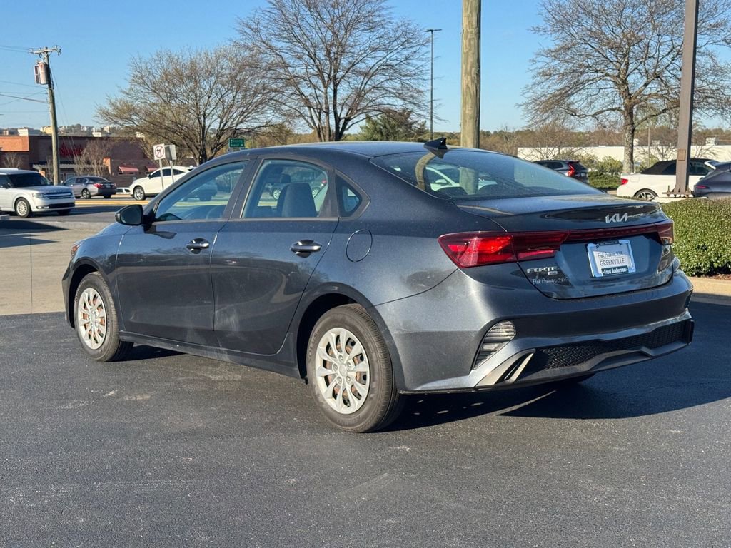 Used 2024 Kia Forte LX image 5