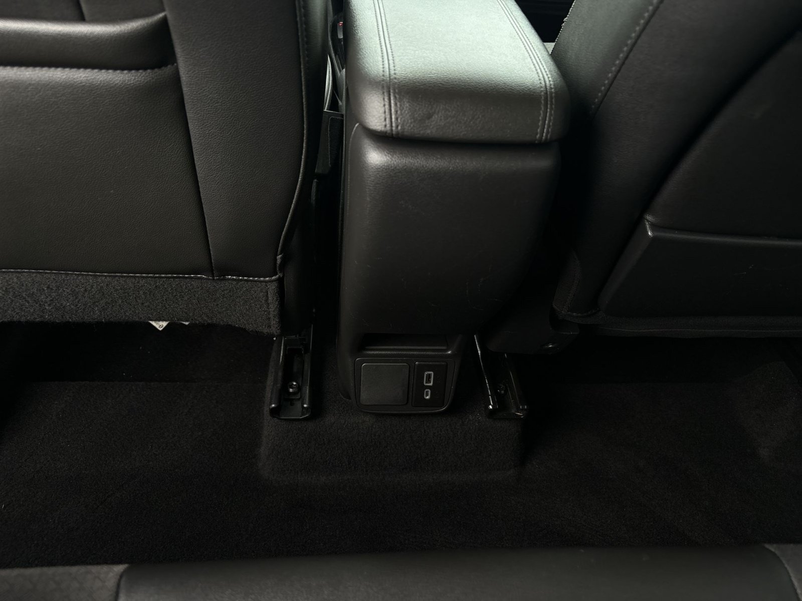 Used 2023 Buick Encore GX Preferred w/ Cold Weather Comfort Package FWD image 23
