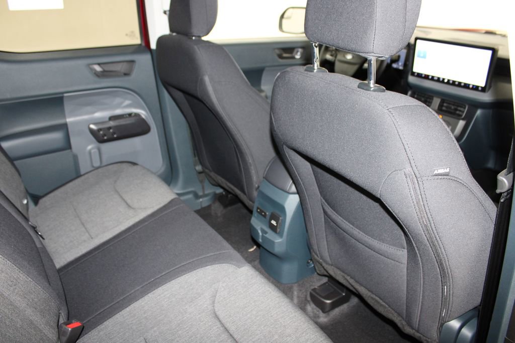 New 2025 Ford Maverick XLT w/ XLT Luxury Package image 31