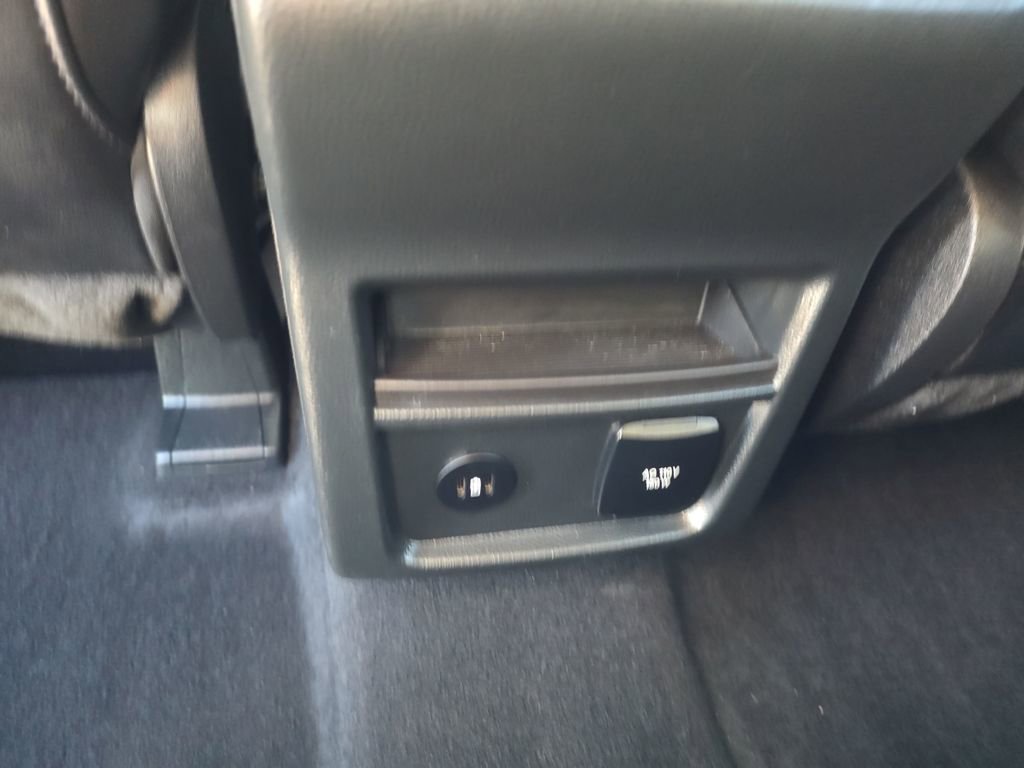 Used 2023 Ford Edge SEL w/ Convenience Package image 31