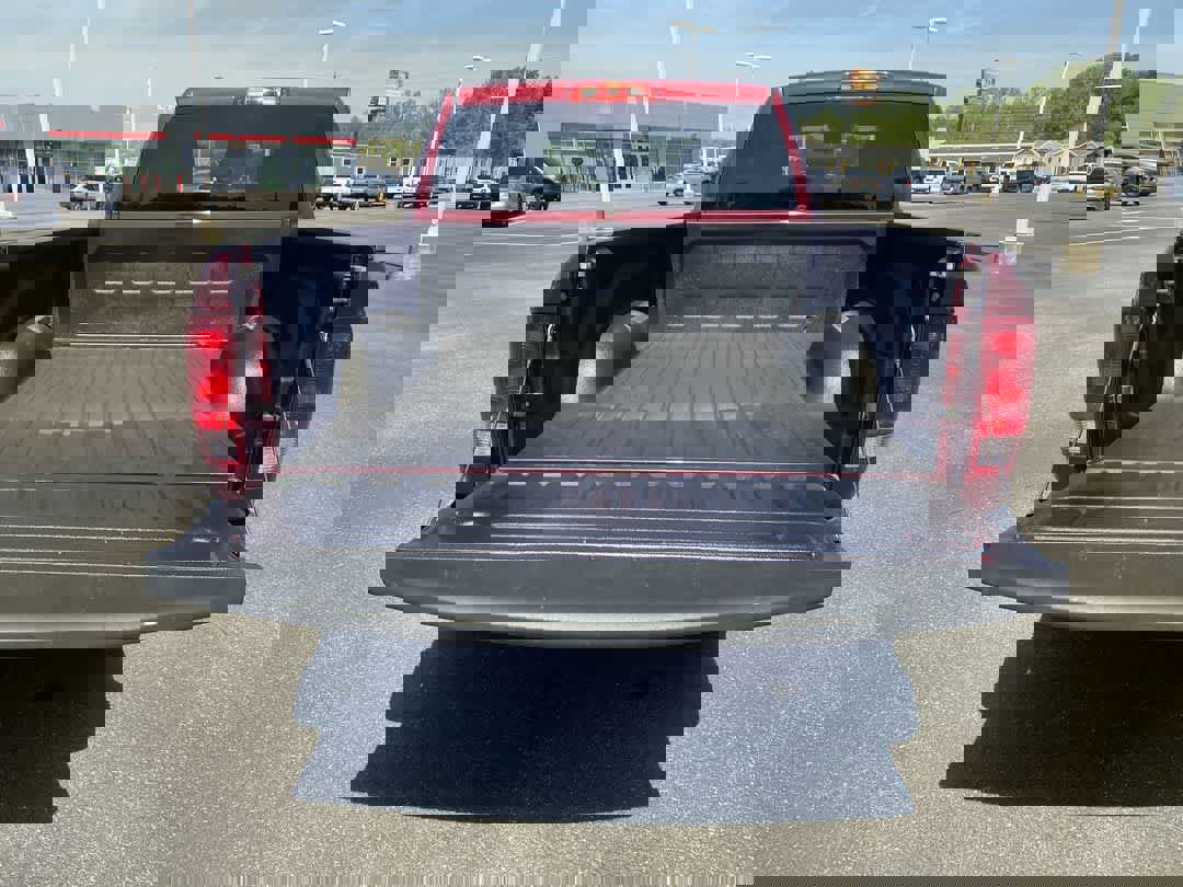 Used 2024 RAM 1500 Classic SLT image 22