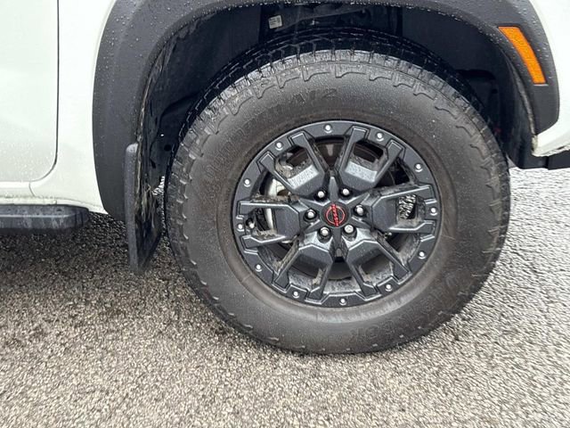 Used 2023 Nissan Frontier PRO-4X w/ Pro-4X Premium Package AWD/4WD image 9