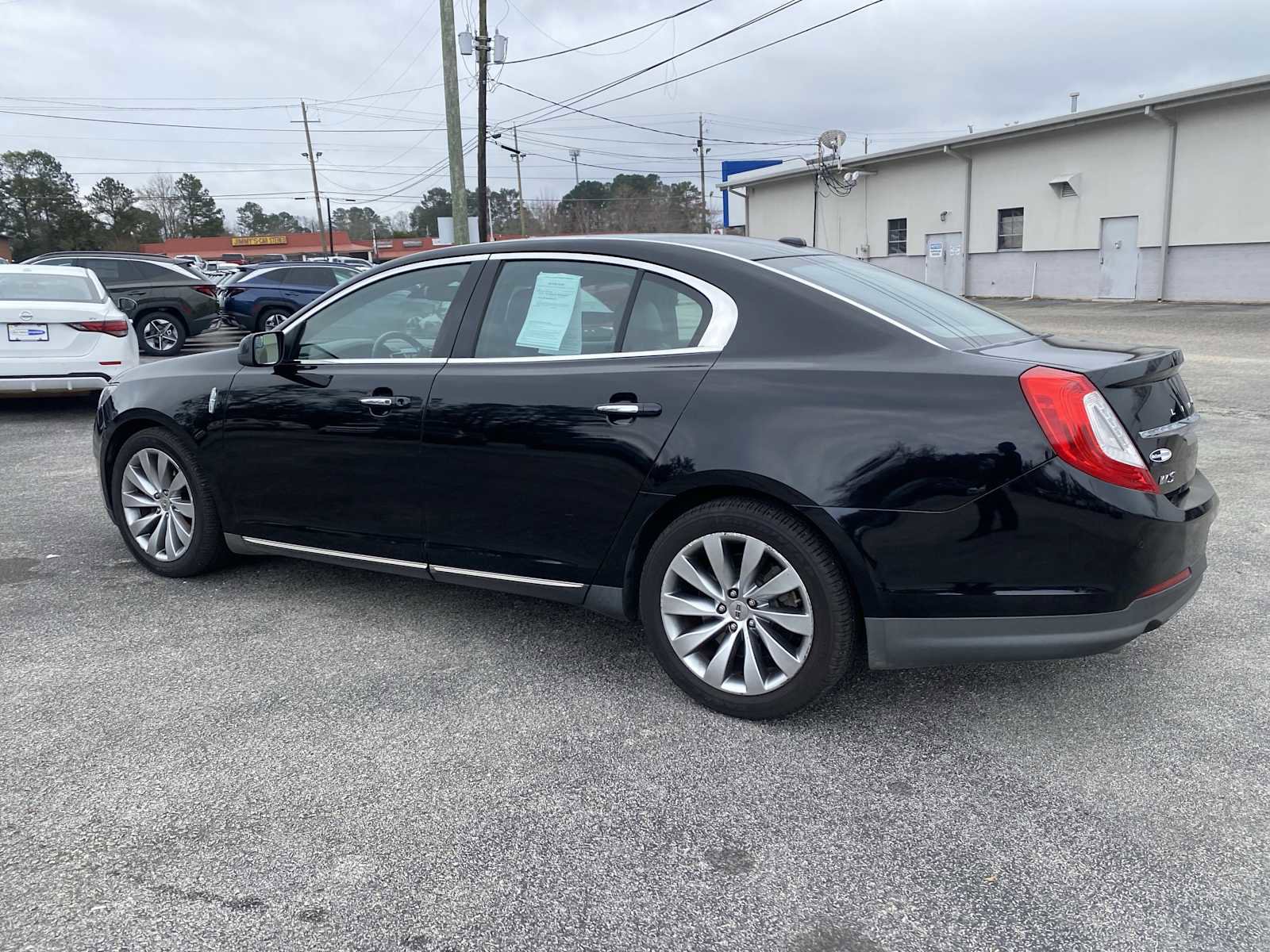 Used 2016 Lincoln MKS image 7