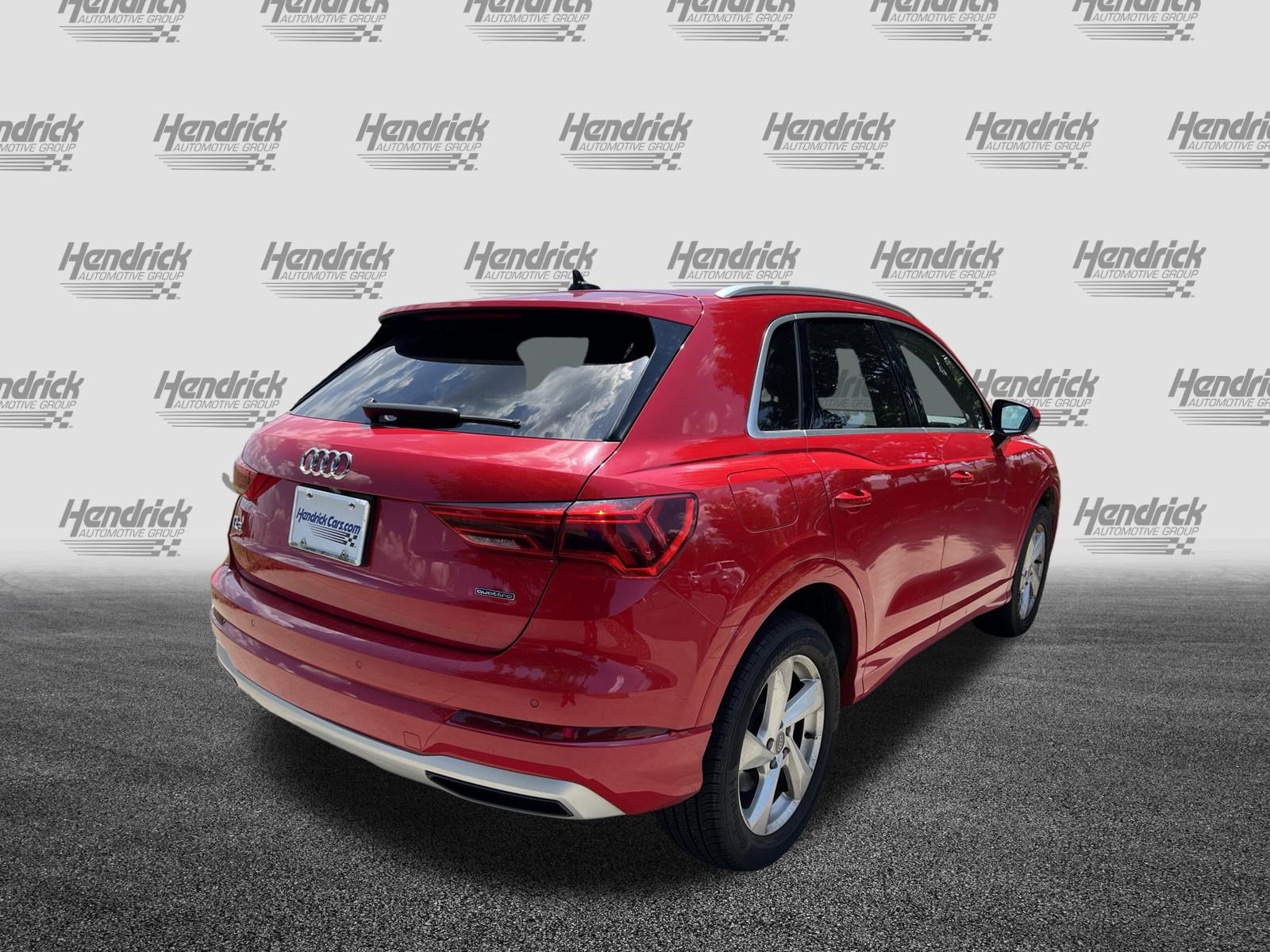 Used 2020 Audi Q3 2.0T Premium w/ Convenience Package AWD/4WD image 10