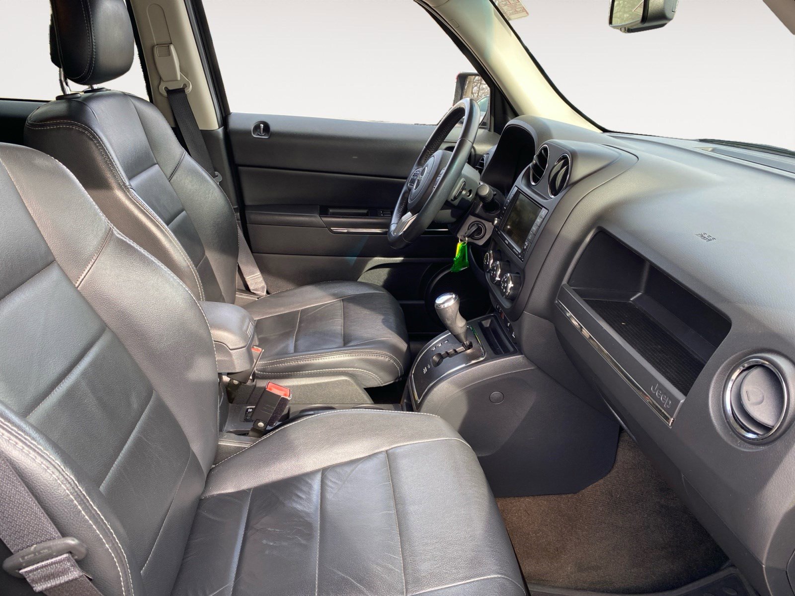 Used 2015 Jeep Patriot Limited w/ Sun/Sound Group image 19