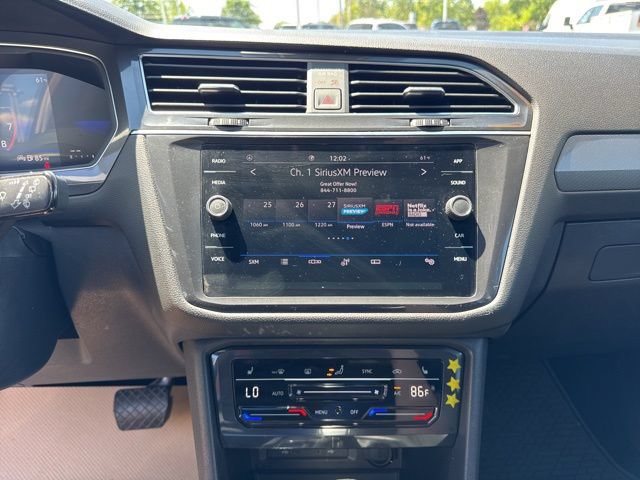 Used 2023 Volkswagen Tiguan SE w/ Panoramic Sunroof Package FWD image 14