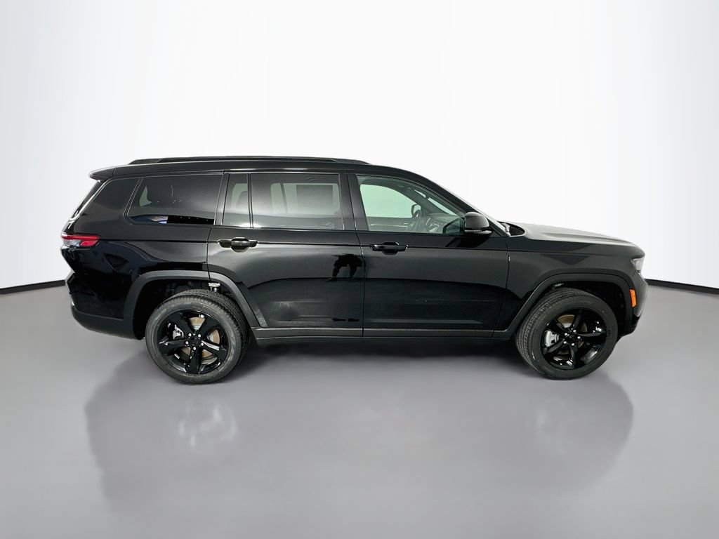 New 2025 Jeep Grand Cherokee L Limited w/ Black Appearance Package AWD/4WD image 8