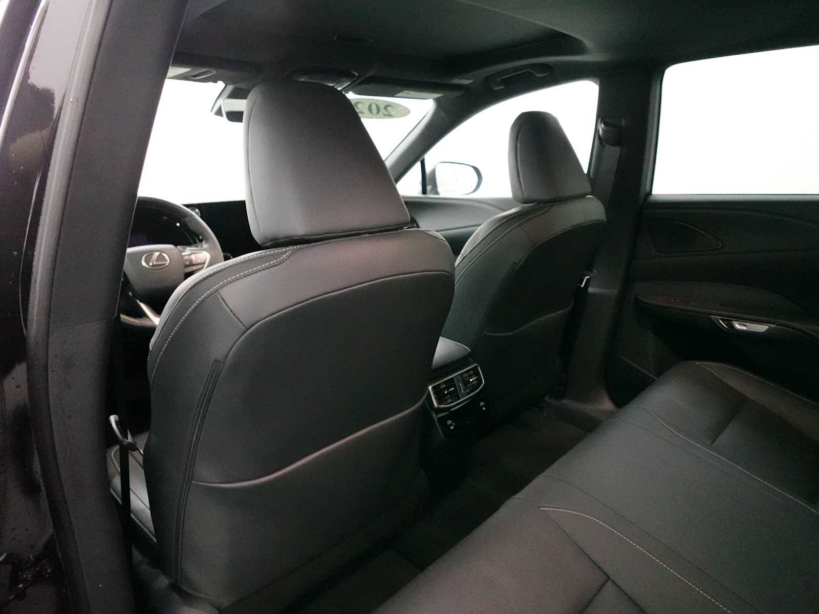 Used 2023 Lexus RX 350 Premium Plus w/ Cold Area Package image 28
