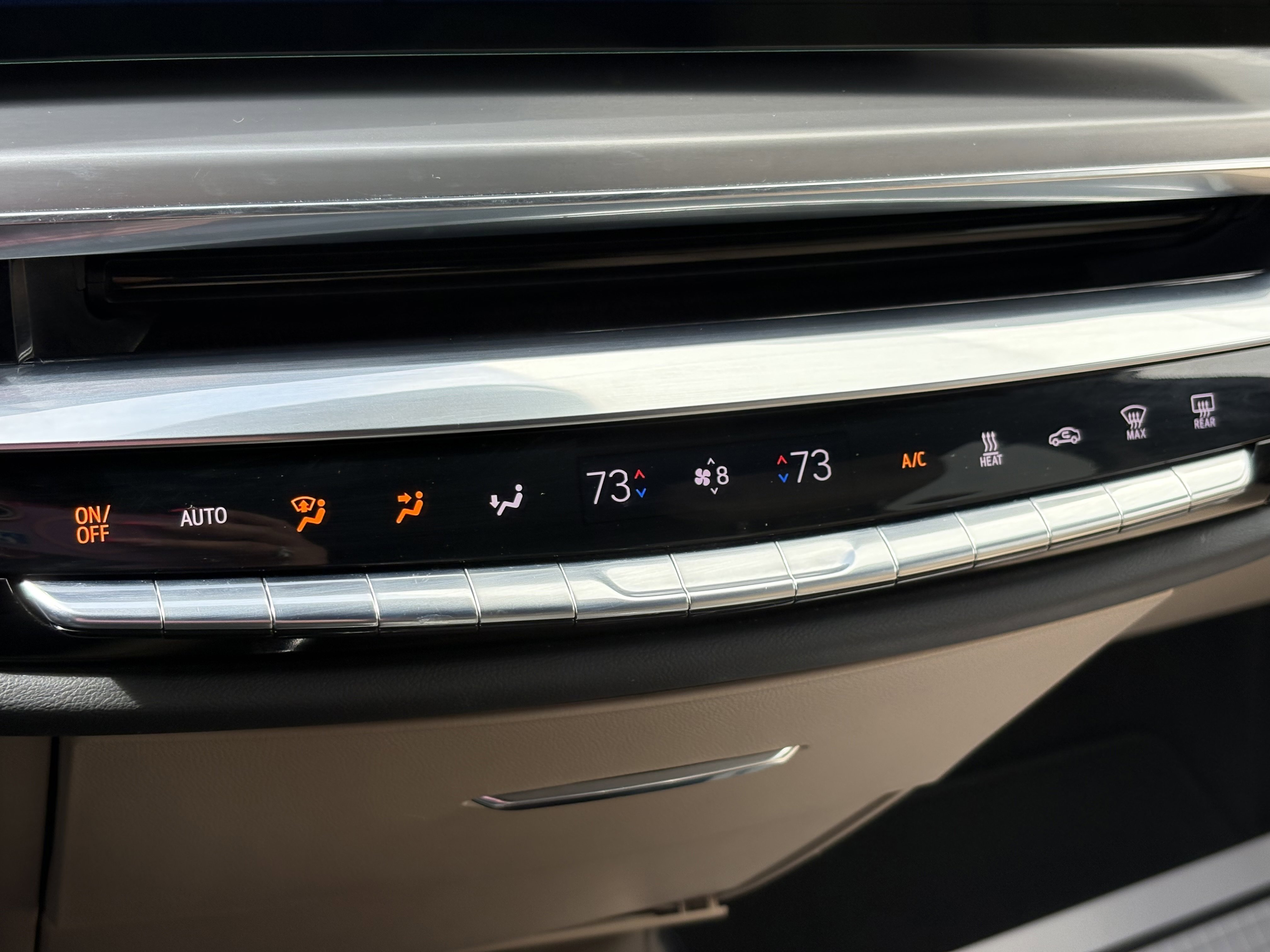 Used 2024 Cadillac Lyriq Luxury w/ Nappa Leather Package AWD/4WD image 27
