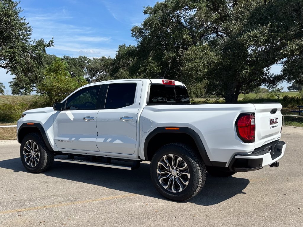 New 2026 GMC Canyon Denali AWD/4WD image 7