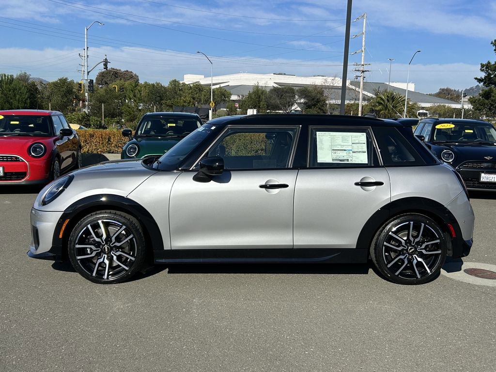 New 2026 MINI Cooper S image 2