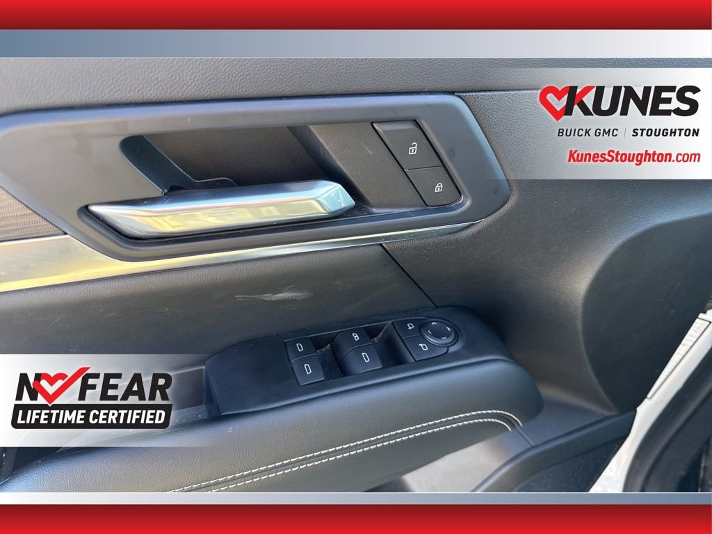 Used 2025 GMC Terrain Elevation image 21