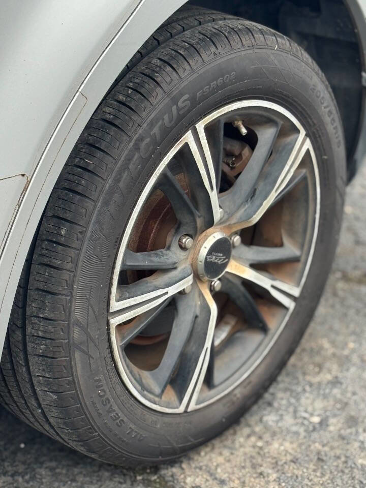 Used 2014 Scion xB FWD image 19