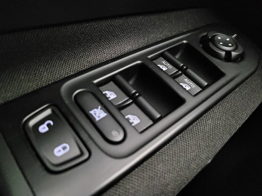 Used 2021 Jeep Renegade Latitude image 27