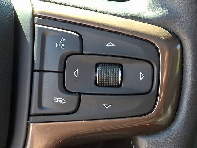 Used 2023 Chevrolet Tahoe High Country AWD/4WD image 21