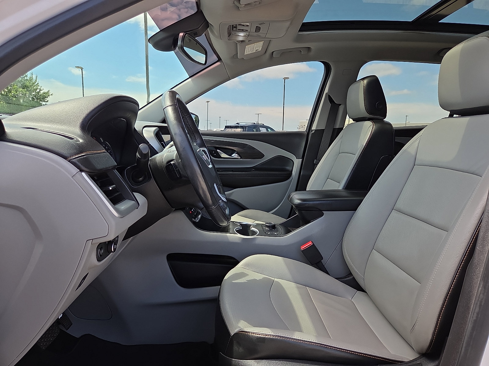 Used 2020 GMC Terrain SLT w/ Preferred Package FWD image 15