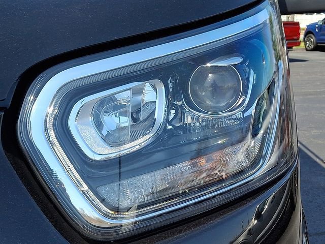 Used 2021 Ford Transit 350 Low Roof DRW AWD image 12
