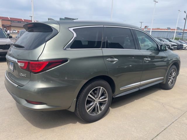 Used 2017 INFINITI QX60 Luxe w/ Premium Plus Package AWD/4WD image 2