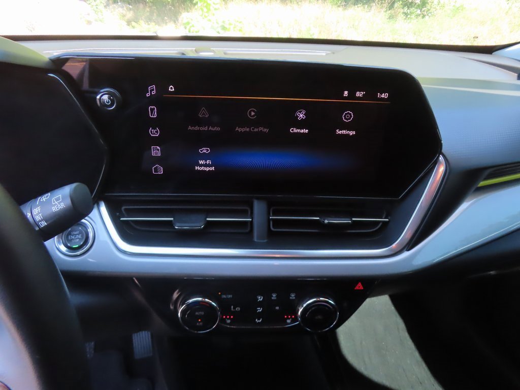 Used 2024 Chevrolet Trax LT w/ Driver Confidence Package image 6