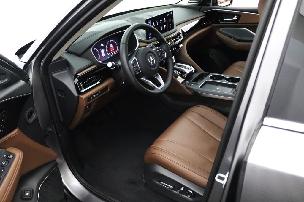 Certified 2026 Acura MDX w/ Technology Package AWD/4WD image 17