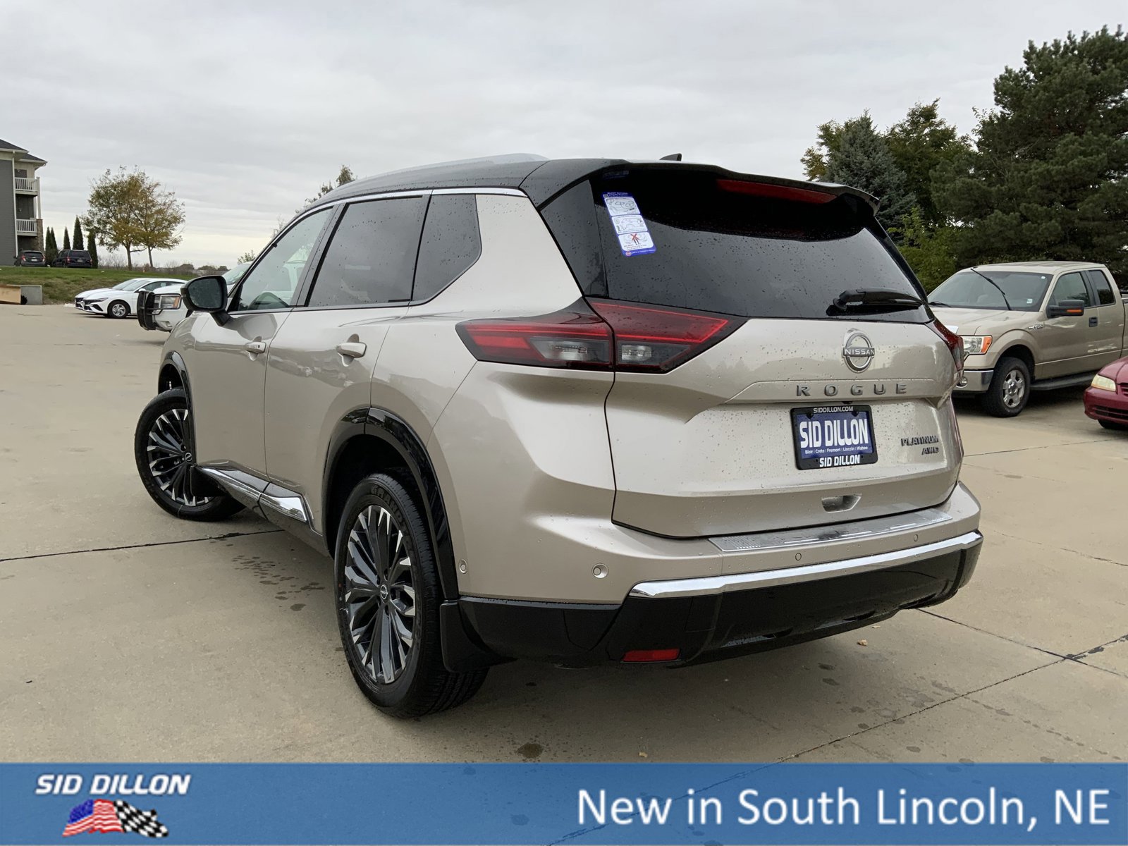 New 2026 Nissan Rogue Platinum w/ Platinum Premium Package image 3
