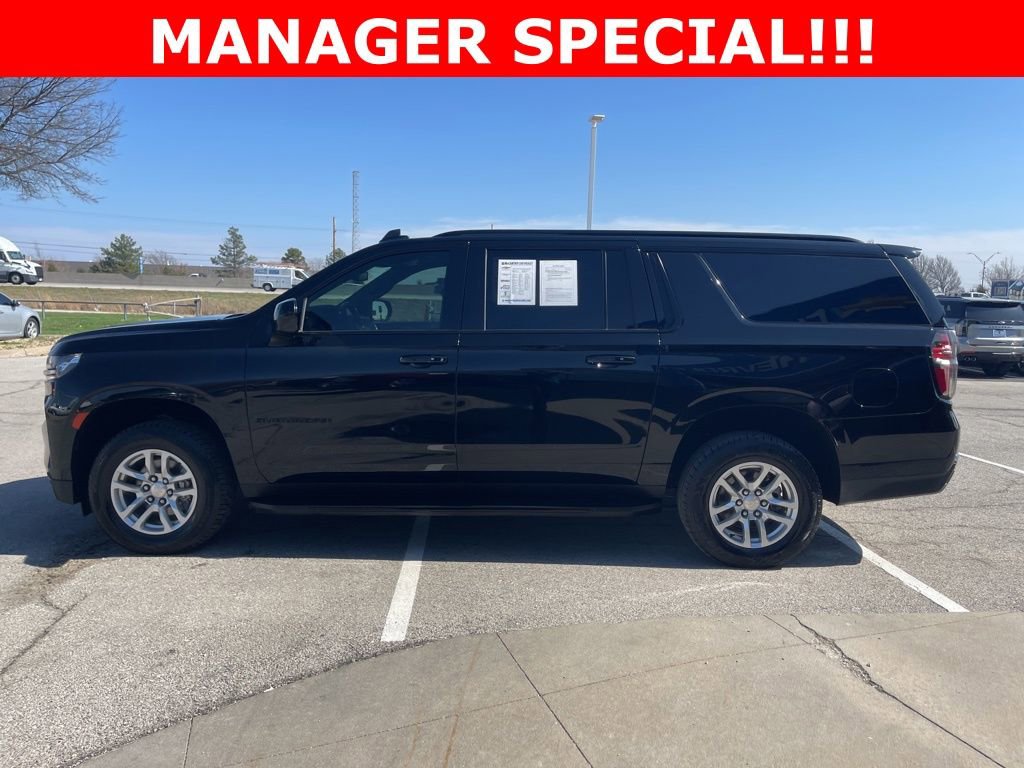 Used 2022 Chevrolet Suburban RST AWD/4WD image 6