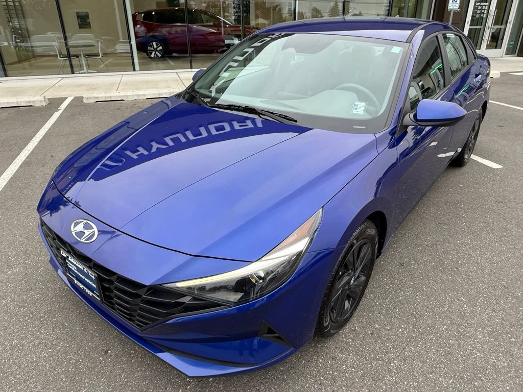 Certified 2023 Hyundai Elantra SEL FWD image 9