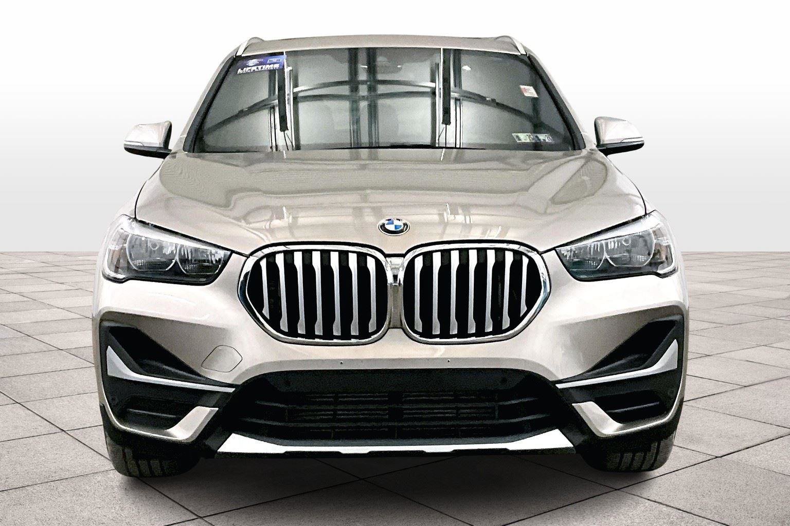Used 2021 BMW X1 xDrive28i w/ Convenience Package image 3