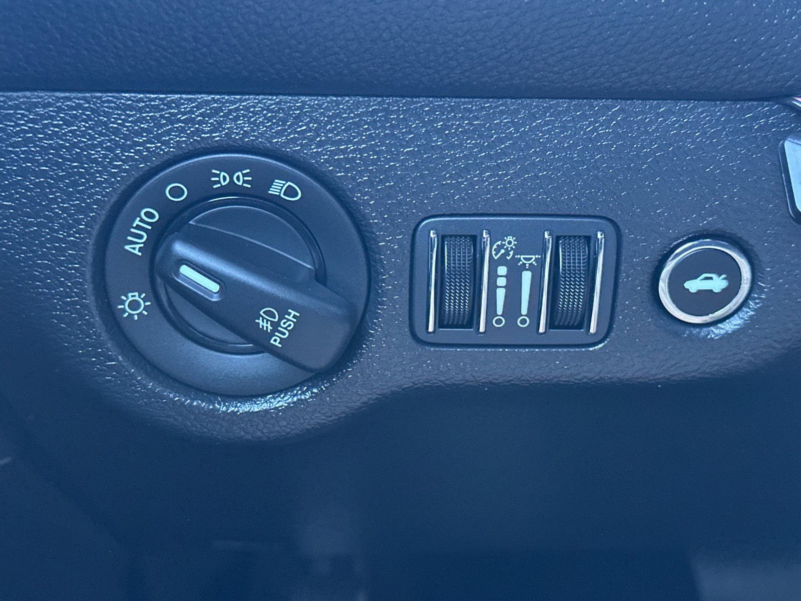 Used 2022 Dodge Challenger GT w/ Blacktop Package image 29