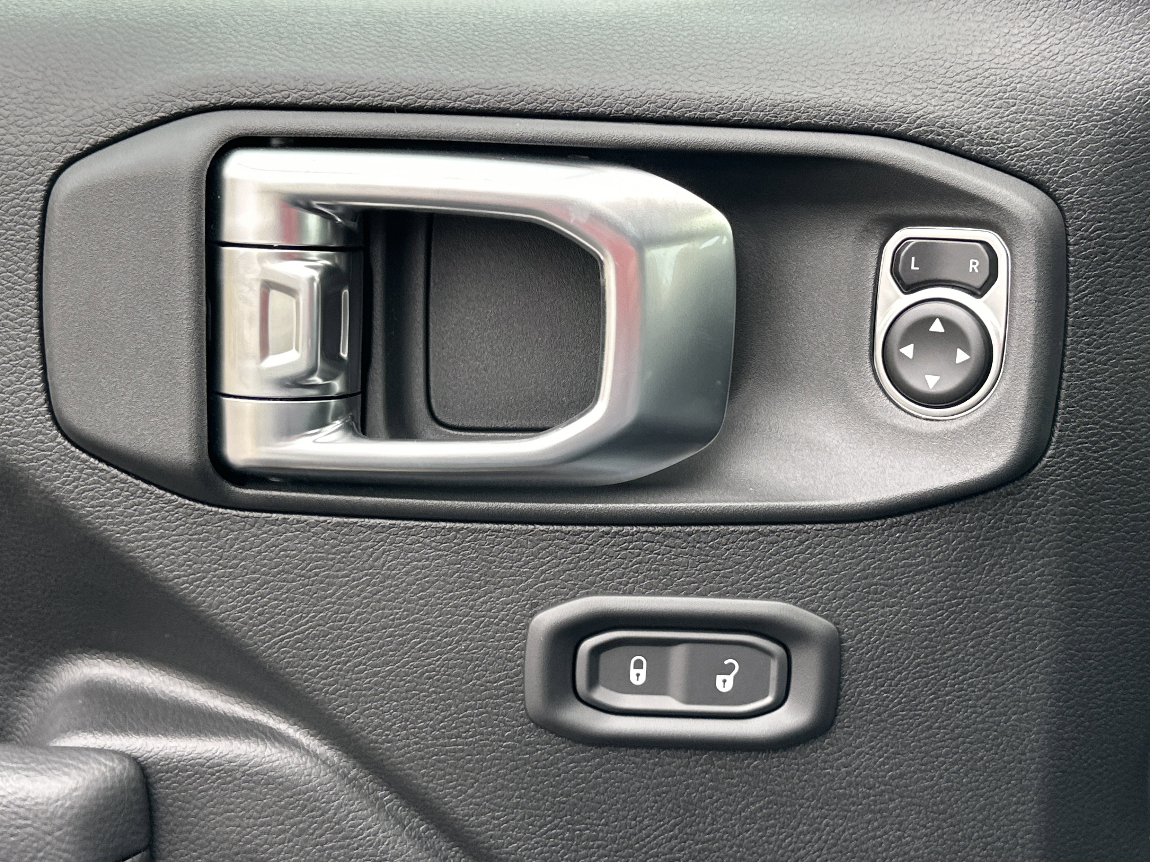 New 2026 Jeep Gladiator Willys image 12