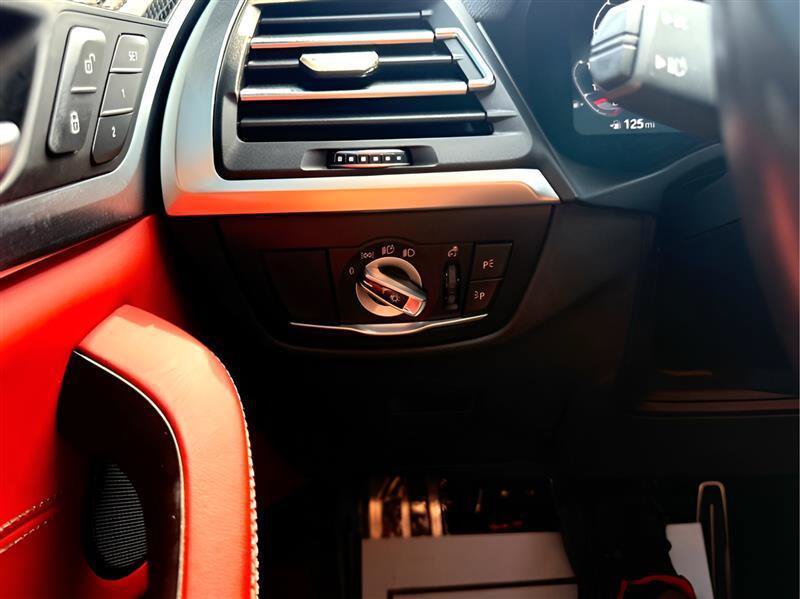 Used 2022 BMW X4 M AWD/4WD image 19