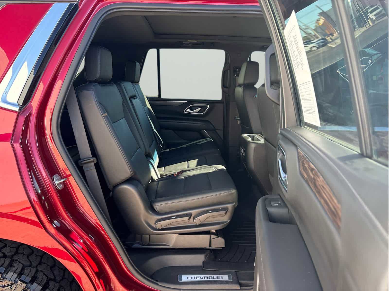 Used 2022 Chevrolet Tahoe LT w/ LT Signature Package image 15