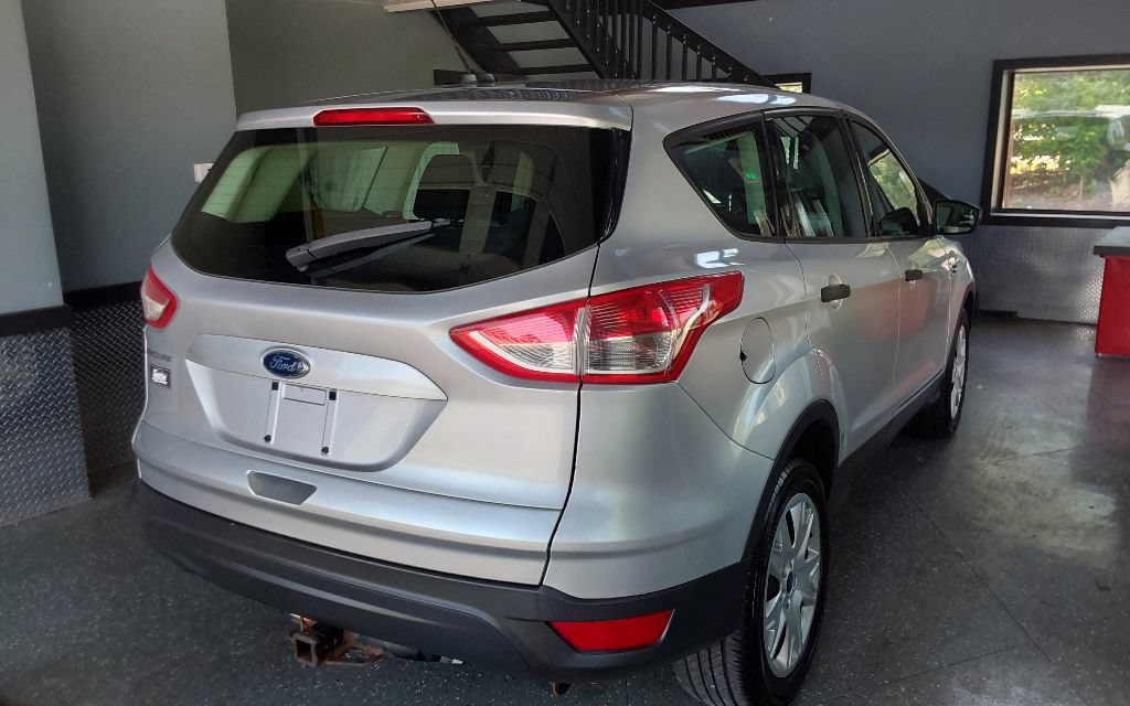 Used 2013 Ford Escape S FWD image 9