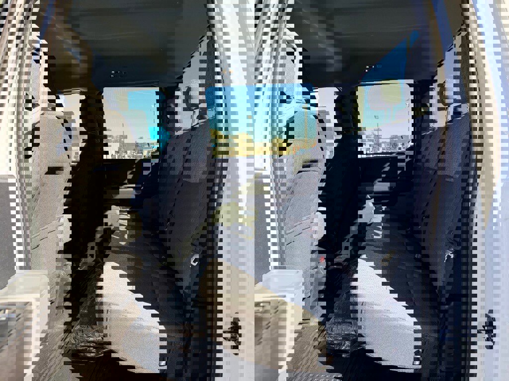 New 2026 Ford F250 XLT w/ FX4 Off-Road Package image 14