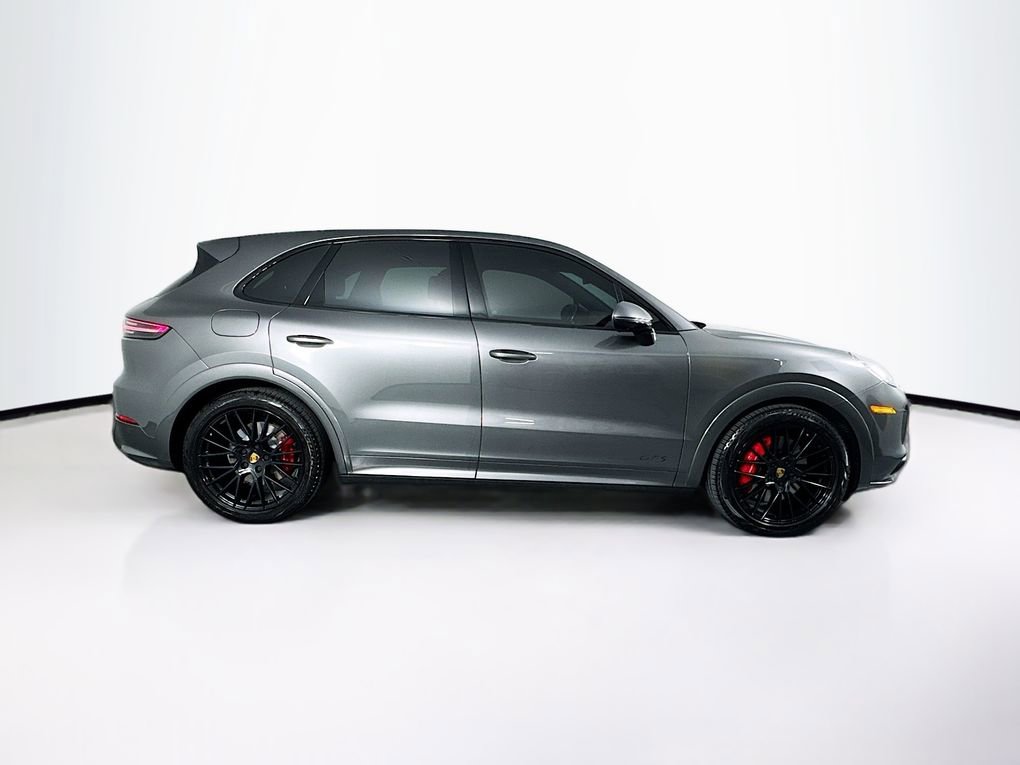 Used 2021 Porsche Cayenne GTS image 11