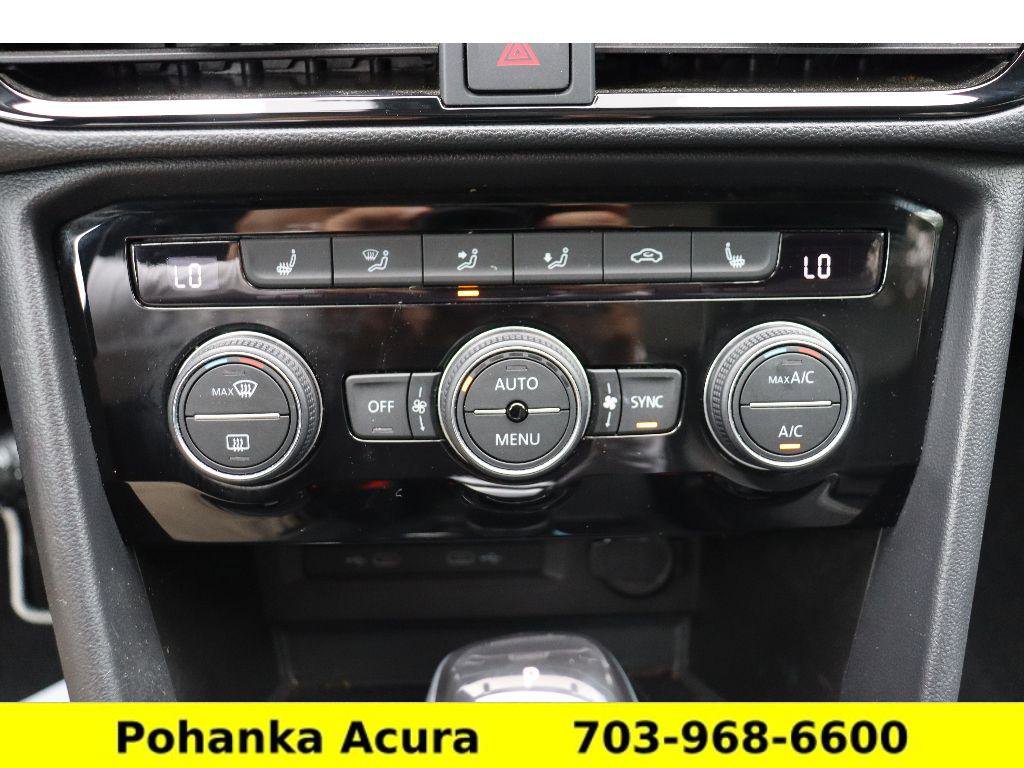 Used 2023 Volkswagen Taos SEL image 16