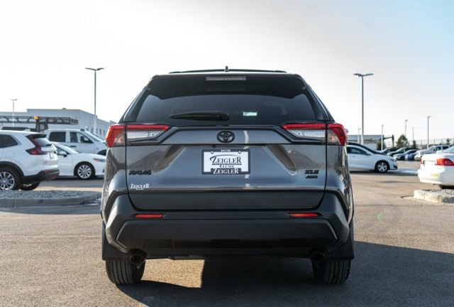 Used 2022 Toyota RAV4 XLE w/ Convenience Package image 6