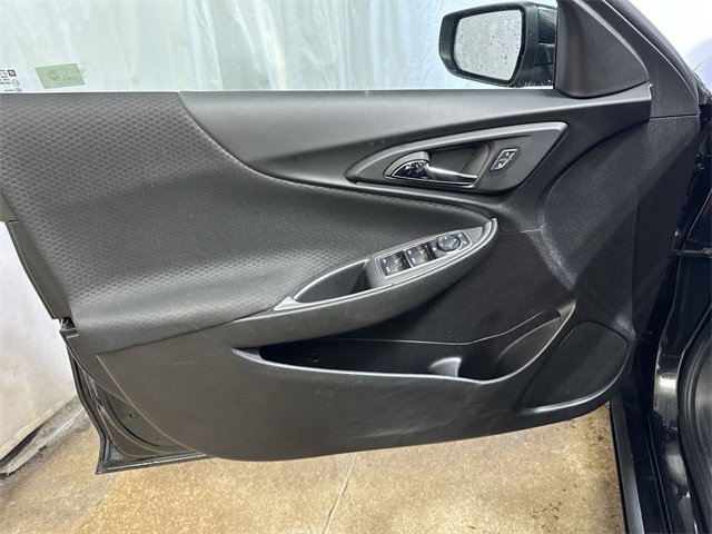 Certified 2025 Chevrolet Malibu LS image 21