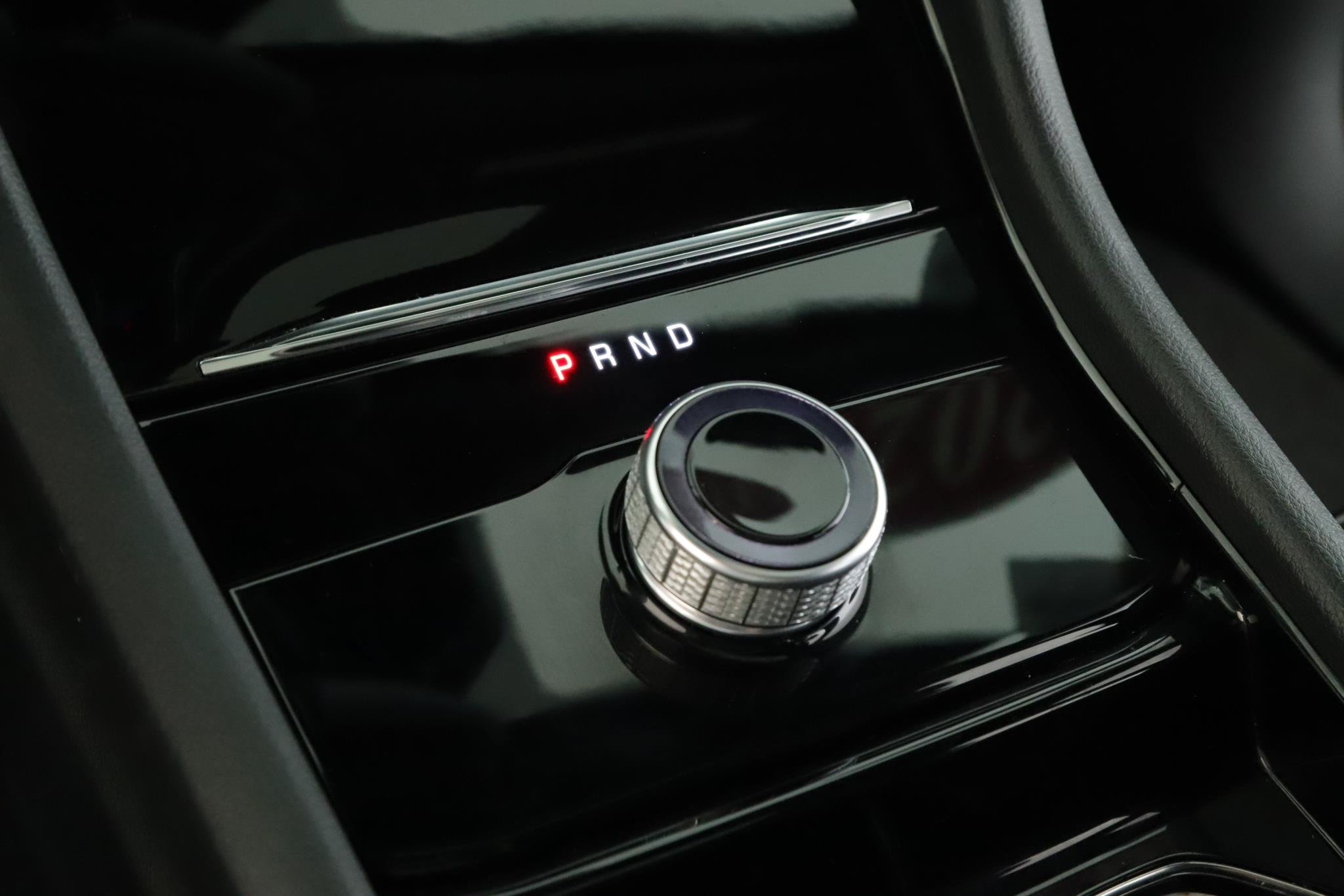 Used 2023 Jeep Grand Cherokee Altitude AWD/4WD image 16