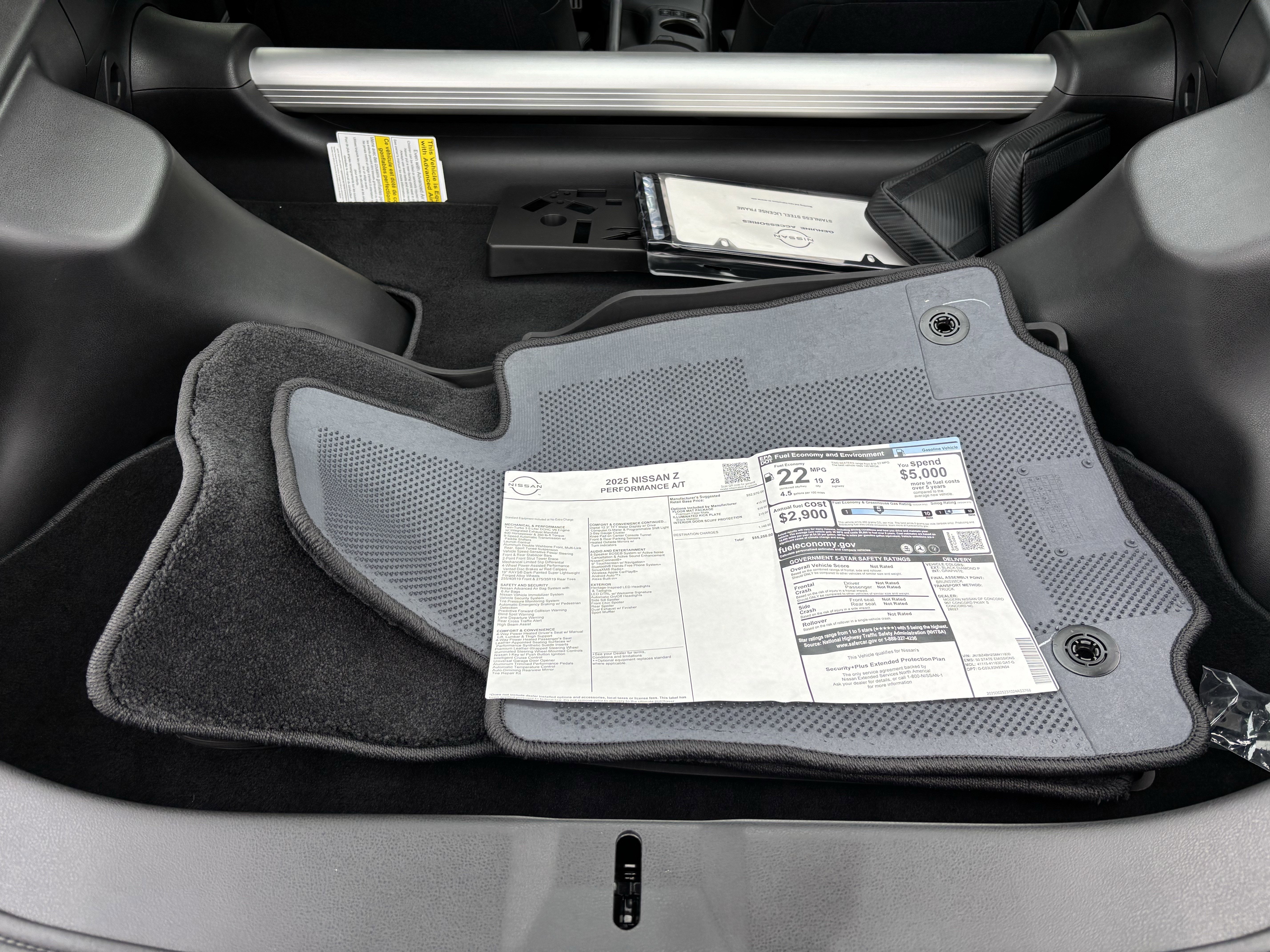 Used 2025 Nissan Z Performance w/ Floor Mat Package image 32