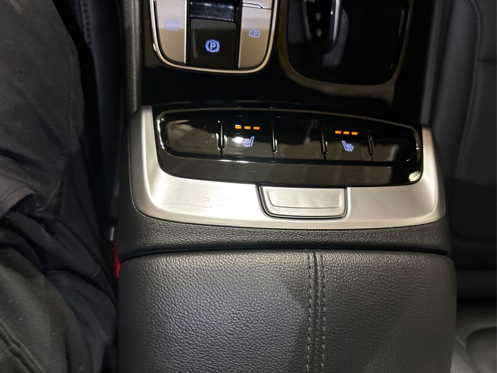 Used 2024 Hyundai Santa Cruz Night AWD/4WD image 34