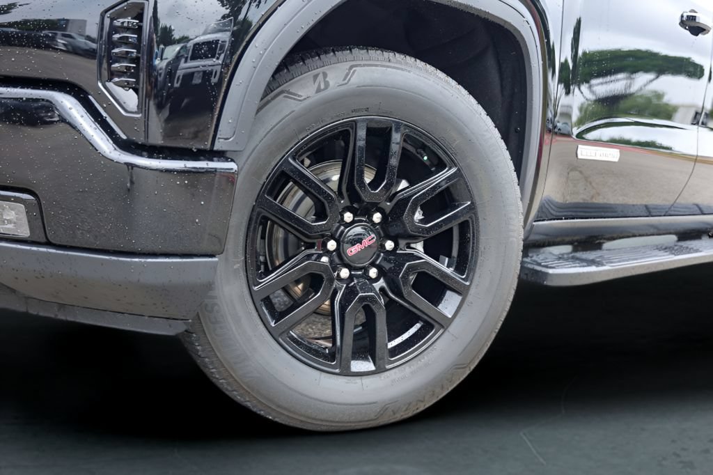 Used 2024 GMC Sierra 1500 Elevation AWD/4WD image 4
