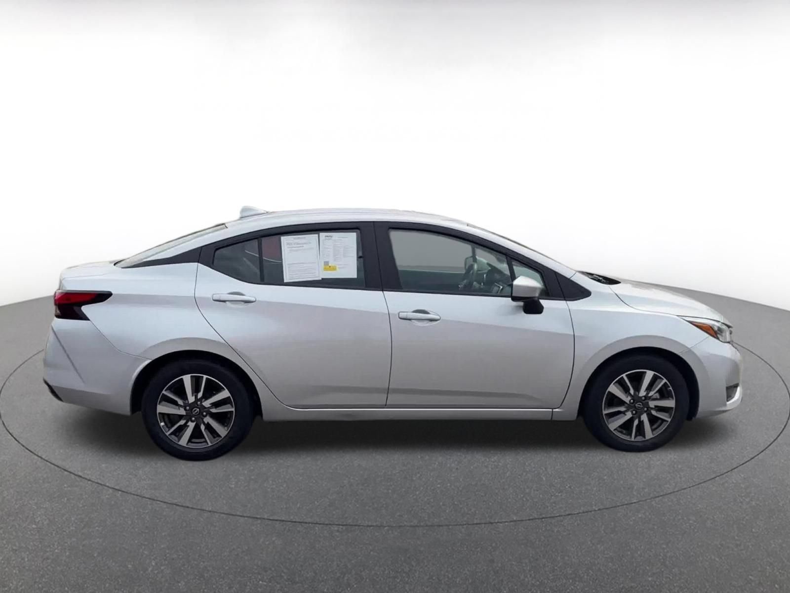 Used 2025 Nissan Versa SV FWD image 16