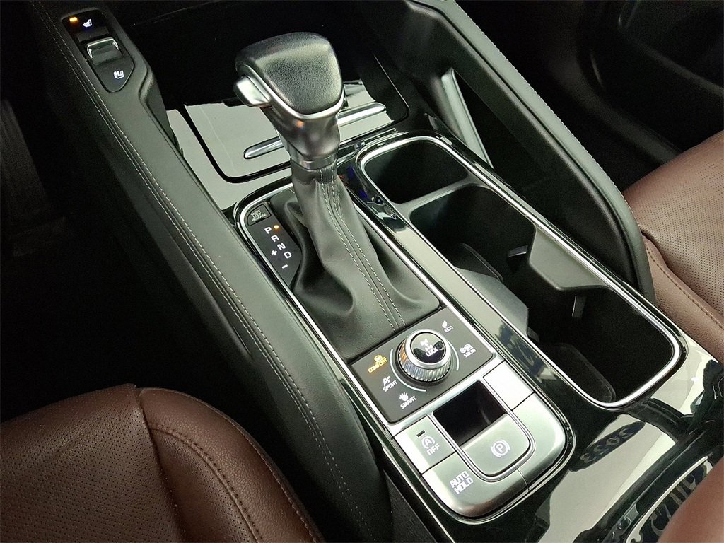 Used 2023 Kia Telluride EX w/ EX Captain's Chair Package image 19